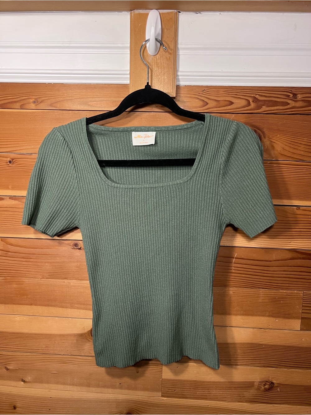 Women’s S Square Neck Ribbed Square-Neck Top in Sage Green